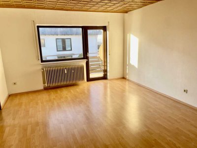 Große 1-Zi-Whg., Kü, TGl-Bad, Balkon, Haibach Nähe Adler
