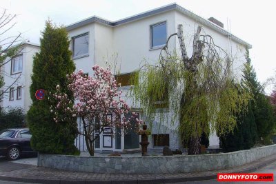 Zuhause mit viel Platz in Frankfurt Praunheim