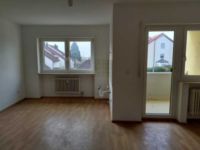 Traumhafte 1-Zimmer-Wohnung mit Balkon in Altdorf/Nürnberg, nah an S-Bahn, Schule, DAV Kletterhalle