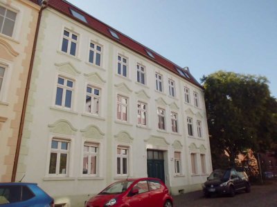 Mieter gesucht für neu sanierte 2-Raum-Wohnung mit Terrasse in MD-Lemsdorf