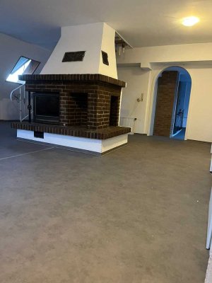 Frisch renovierte 4 Zimmer Wohnung in Sachsenheim