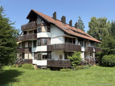 Charmante und möblierte 2,5 Zimmer Wohnung mit Balkon- nur wenige Meter zum See
