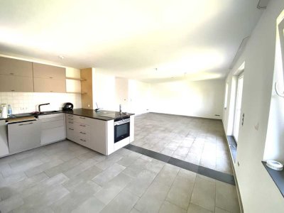 TOP WOHNUNG MIT 2 BALKONEN SUCHT NEUE MIETER