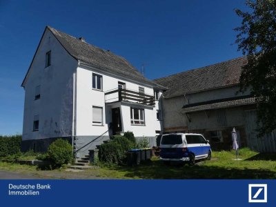 Zwangsversteigerung - Einfamilienhaus in Neustadt Momberg  - provisionsfrei für Ersteher!