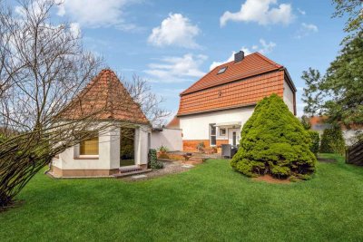 Perfekt für die kleine Familie! Charmantes Einfamilienhaus in Falkensee auf großem Grundstück!