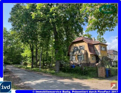 Ehemaliges Försterhaus mit großem, parkähnlichen Grundstück - jetzt freigezogen