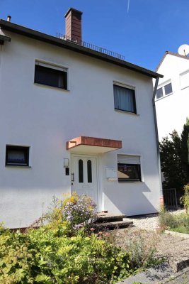 Gepflegtes Reiheneckhaus in Taunusstein-Neuhof