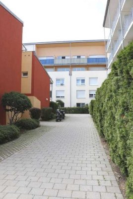 Charmante 1-Zimmer Wohnung im Erdgeschoss in Regensburg-Kasernenviertel (möbliert)