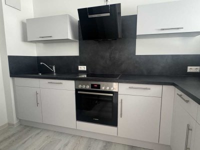 Moderne Maisonette-Dreiraumwohnung mit Balkon und Ausbaupotenzial