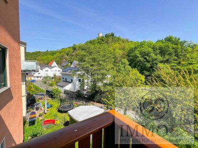 BIETERVERFAHREN: Großes Zweifamilienhaus mit Garten & schönem Blick in ruhiger Lage von Kiedrich