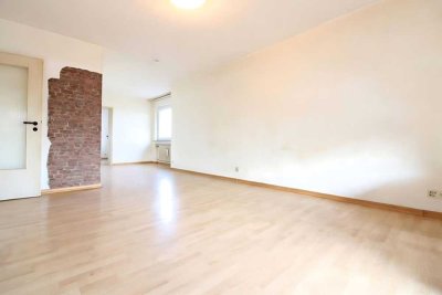 Renovierungsbedürftige 4-Zimmer Wohnung in Frankfurt Rödelheim