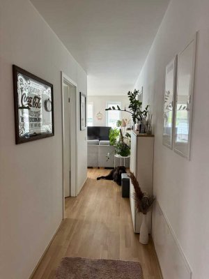 Hochwertige EG Wohnung direkt am Rhein