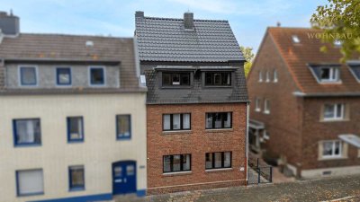WOHNBAU: Sie sind eine große Familie oder benötigen viele Räume und Platz? Hier warten ca. 220 m²