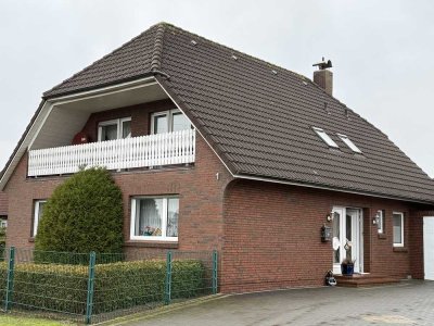 Schönes Einfamilienhaus mit 7 Zimmern und Garage in Neuschoo. Privatverkauf ohne Maklercourtage