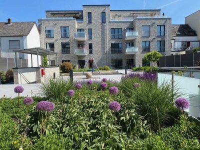 Exklusive, neuwertige 2 Zimmer-Wohnung mit Balkon