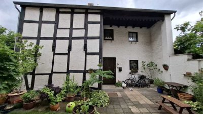 WG geeignetes kleines Fachwerkhaus in Bonn-Oberkassel