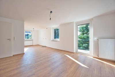 Leistbare Wohnung mit Garten. Zwei Stellplätze inklusive. Jetzt zuschlagen!