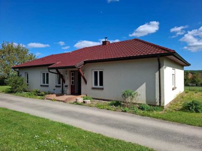 Modernes Einfamilienhaus mit großem Grundstück und herrlichem Weitblick!