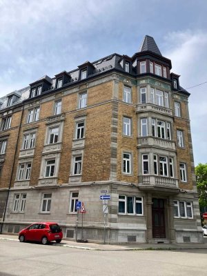 3-Zimmer-Wohnung in saniertem, denkmalgeschützen Jugendstilhaus