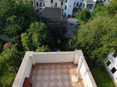 NEU - TOP-attraktive 3-Raum-ETW mit Dachterrasse und 50 m2 DG-Ausbau Reserve