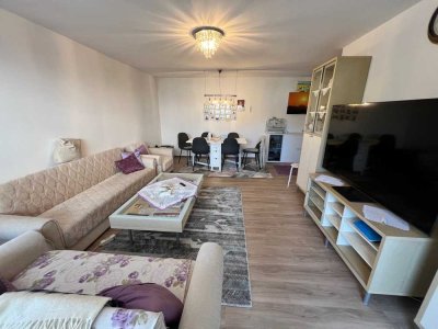 Helle 2,5-Zimmer, Küche, Bad Wohnung mit Balkon in ruhiger Lage von Schwetzingen
