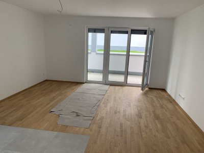 2 Zimmerwohnung Erstbezug und EK: Stilvolle 2-Raum-Hochparterre-Wohnung mit geh. Innenausstattung