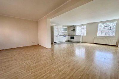 Helle 3-Zimmer Wohnung mit Balkon in Goldbach