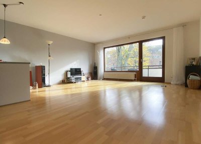 Eigentumswohnung in Alsternähe | 3 Zimmer | Tiefgarage | Balkon
