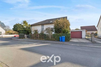 Solide Doppelhaushälfte mit Gartenidyll und Doppelgarage
