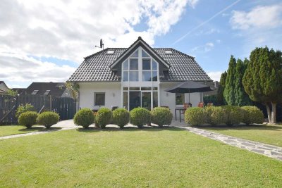 Zwischen Ahrensburg und Bargteheide leben Sie mit hohem Freizeitwert - und am besten in diesem Haus!