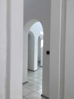 Helle 3,5 Zi.-Whg. (94 m²) mit Südbalkon am Park – ideal für Paare/Familie