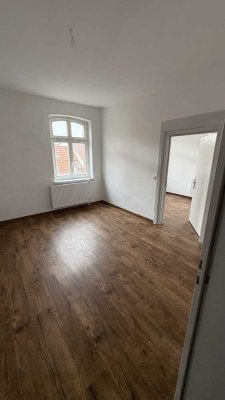 Sanierte 5 Zimmer Wohnung im Herzen von Naumburg
