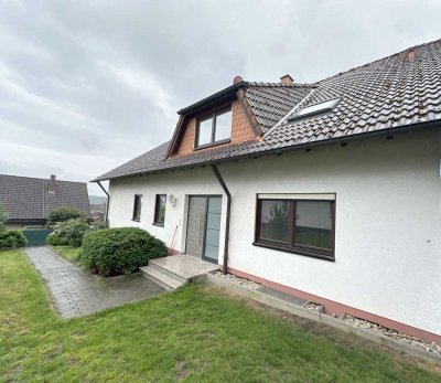 BUTZBACH: Große Doppelhaushälfte mit viel Potenzial in Maibach!