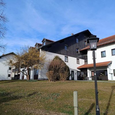 Wohnen wie im Bungalow: Erdgeschosswohnung mit eigener Haustüre, alles auf einer Ebene!!!