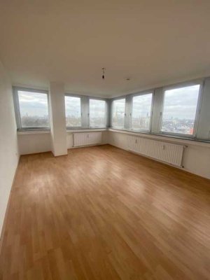 Helle geräumige 3- Zimmerwohnung in der Kölner Südstadt