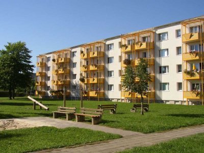 Sanierte 3-Raum-Wohnung mit bodengleicher Dusche und Balkon