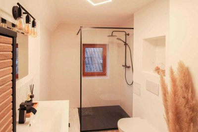 Sofort bezugsfrei! Kernsaniertes EFH mit gemütlichem Charme und Platz für die Familie