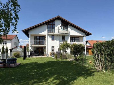 Attraktive, helle 3-Zimmer-Wohnung mit herrlichem Blick ins Grüne