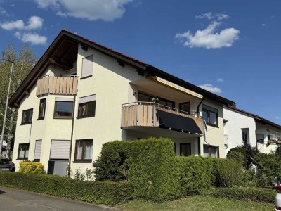 Neu modernisierte 3,5 Zi-Whg mit Südbalkon und 2 Stellplätzen in Geradstetten