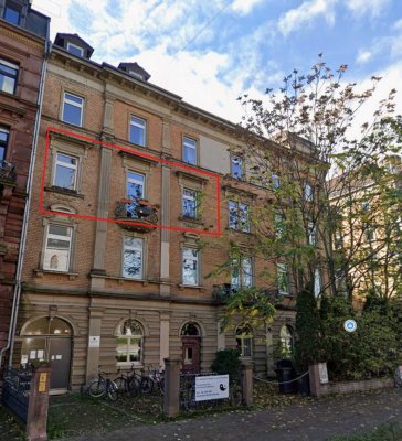 Wohnen mit Charakter: Vier-Zimmer-Wohnung in der Oststadt