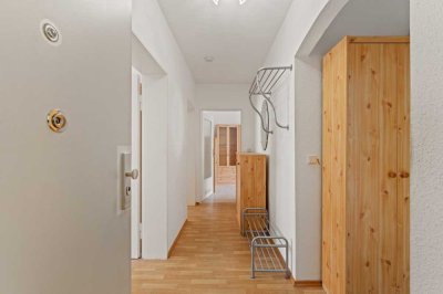 2 Zi. möblierte Wohnung mit Balkon in Ludwigshafen Süd