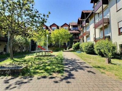 Idyllisches Wohnen mitten im Grünen: Maisonette mit Balkon im Jägerhof Mörlenbach