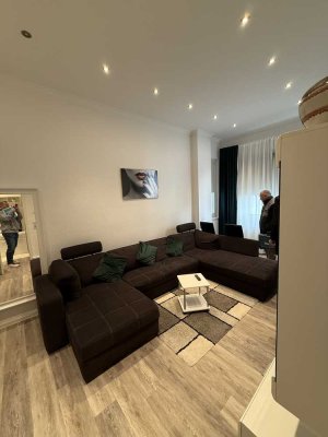 Kernsanierte 2 Zi.-Wohnung Stadtmitte mit Balkon in energ. modernisiertem Gebäude