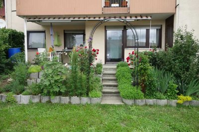 Schöne 4-Zimmer Wohnung mit Terrasse und Garage