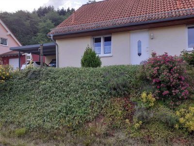 Preiswertes 5-Raum-Einfamilienhaus in Herchweiler