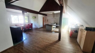 200m² tolle DG Wohnung + 40m² Dachterrasse mit Sonnenschutzdach in absoluter Ruhelage