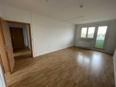 Nachmieter werden! 2-Zimmer-Wohnung mit Balkon ins Grüne!