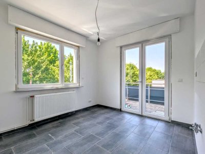 ERSTBEZUG nach Sanierung - BALKON - ZENTRALE Lage