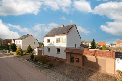 modernisiertes und energieeffizientes Einfamilienhaus mit großen Grundstück am Elbradweg, Coswig