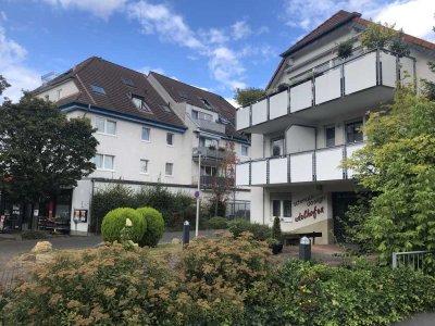 Stilvolle, geräumige 1-Zimmer-Wohnung mit Balkon in Bonn